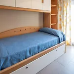 Apartmán Paseo Maritimo 27 *