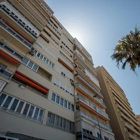 Paseo Maritimo 27